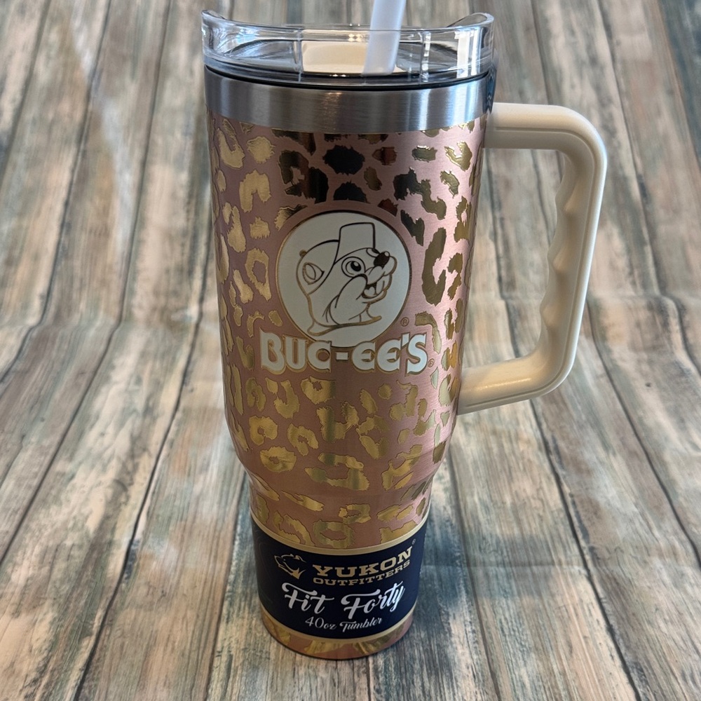 Buc-ee's Leopard Print 40oz Tumbler with Handle